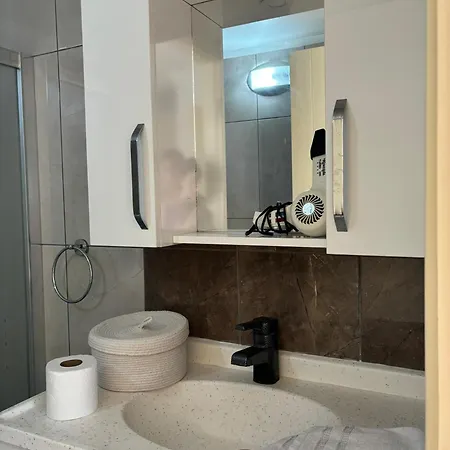 Milas-bodrum Oezel Havuzlu Triplex 빌라