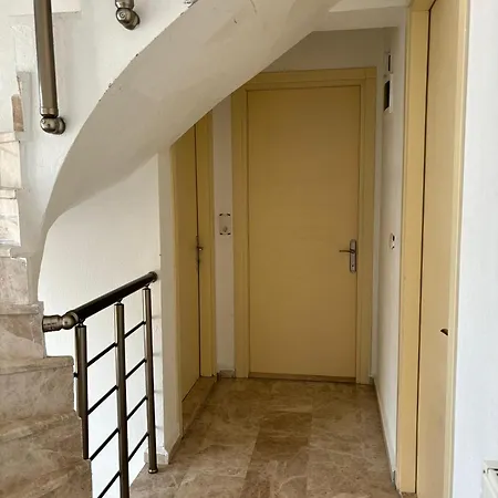 Villa Milas-bodrum Oezel Havuzlu Triplex *