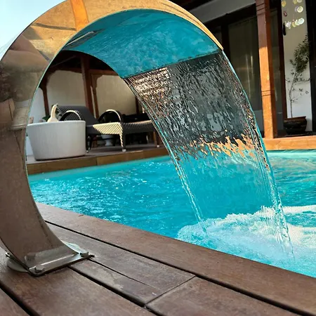 Milas-bodrum Oezel Havuzlu Triplex