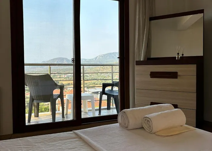 Villa Milas-bodrum Oezel Havuzlu Triplex