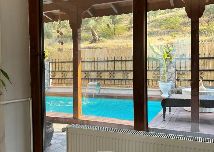 Milas-bodrum Oezel Havuzlu Triplex